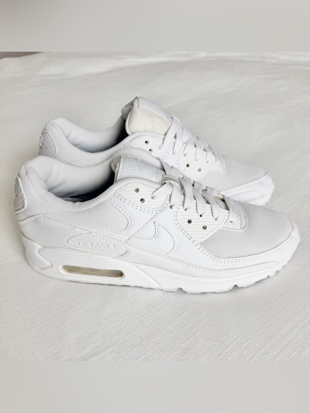 Nike Air Max 90 Women’s Triple White Sneakers size 9